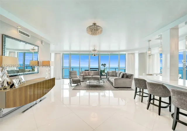 Listing Photo 1 - Condo for sale in building located at 3101 S Ocean Dr, Hollywood, FL 33019 - Unit #2208