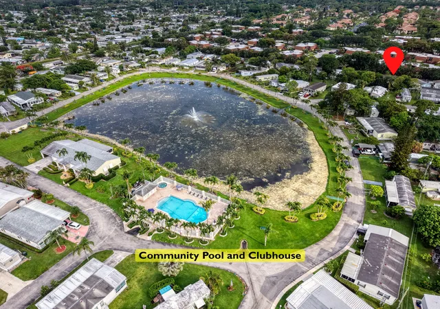 2nd image of 32 Lisa Ln, Lake Worth, FL 33463 | MLS# B26035626