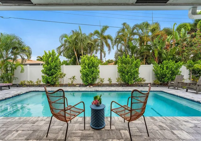 1st image of 2527 Sw 12th St, Boynton Beach, FL 33426 | MLS# B26035638