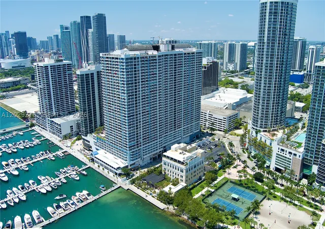 2nd image of The Grand Doubletree, Miami, FL 33132