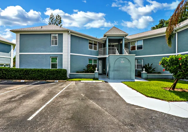 Homes for sale in Stuart, FL | 3296 Se Aster Ln, Stuart, FL 34994 | MLS# B26035708
