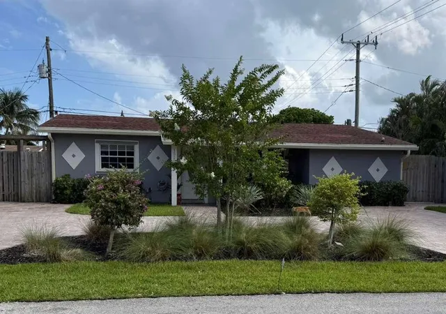 Homes for sale in Pompano Beach, FL | 1520 Ne 35Th St #1520, Pompano Beach, FL 33064 | MLS# B26035757