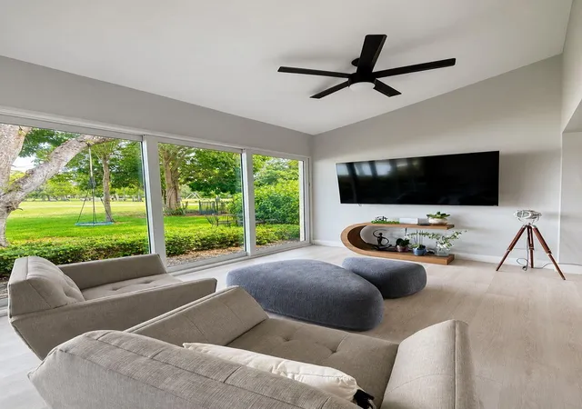 2nd image of 4103 Carriage Dr #H4, Pompano Beach, FL 33069 | MLS# B26035833
