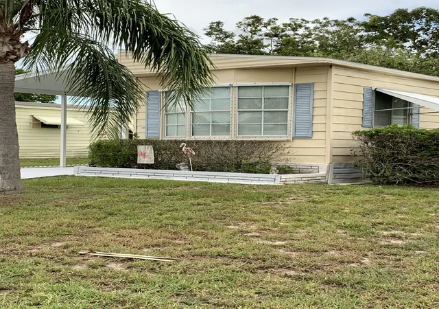 2nd image of 125 E Caribbean, Port St Lucie, FL 34952 | MLS# B26035872