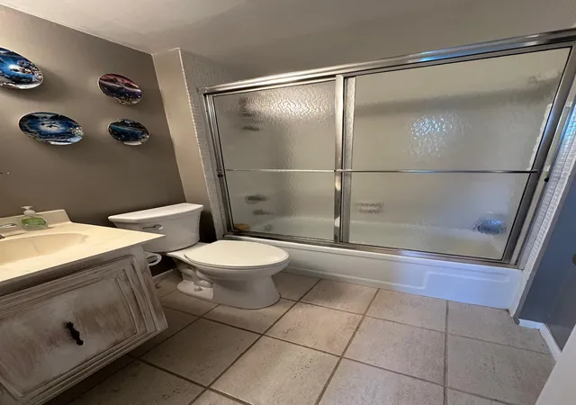 2nd image of 115 Royal Pk Dr #2g, Oakland Park, FL 33309 | MLS# B26035906