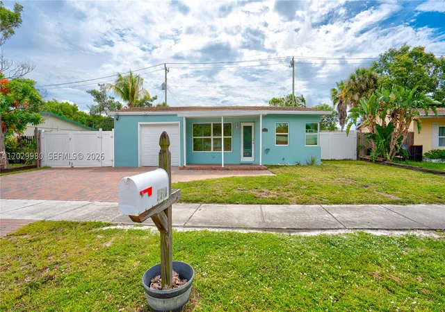 2nd image of 2510 Ne 9th Ave, Pompano Beach, FL 33064 | MLS# A12029980