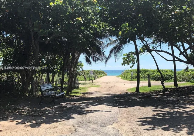 12th image of 8320 Crespi Blvd #11, Miami Beach, FL 33141 | MLS# A12030247