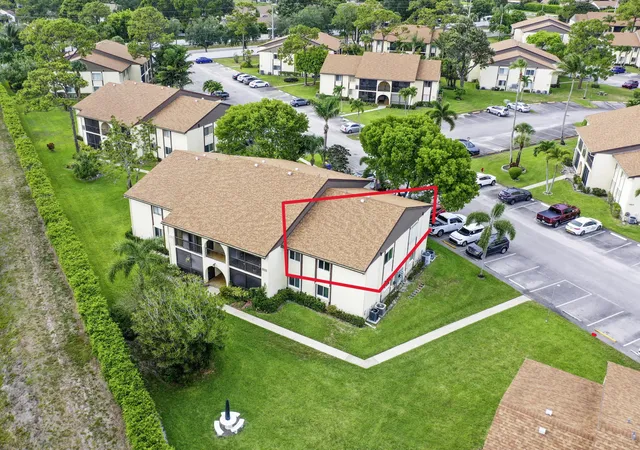 2nd image of 5930 Whispering Pine Wy, Greenacres, FL 33463