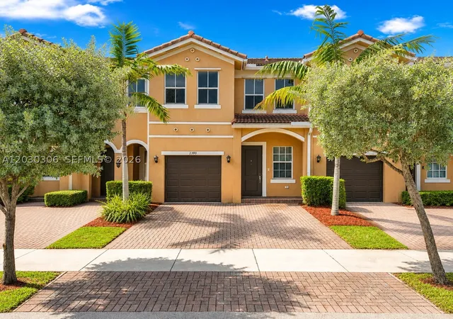 Photo 2 of Townhouse for sale at 2390 Se 15th St, Homestead, FL 33035 | MLS# A12030306 | Listing updated on 2026-09-29