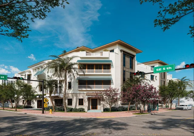 1st image of 102 Se 5th Ave #2, Delray Beach, FL 33483 | MLS# B26036360