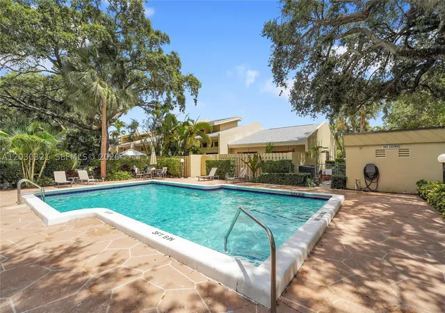 2nd image of 1400 NW 9th Ave, Boca Raton, FL 33486