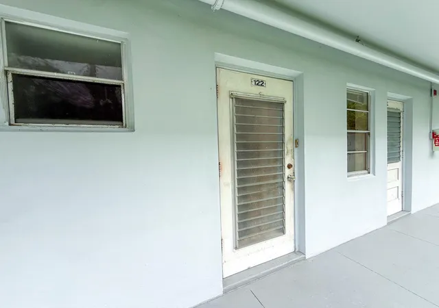 2nd image of 604 Ne 2nd St #122, Dania, FL 33004 | MLS# B26036390
