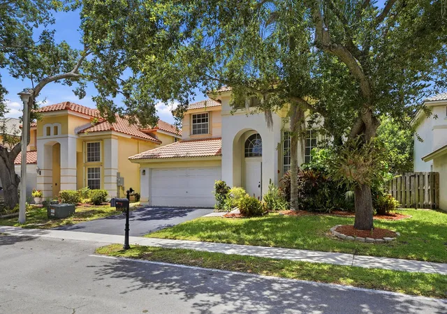 3rd image of 6851 Nw 27Th St, Margate, FL 33063 | MLS# B26036401