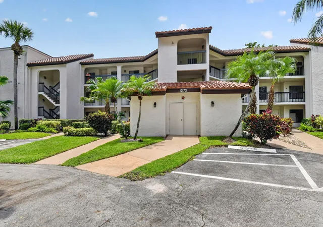 Homes for sale in Boynton Beach, FL | 10173 Mangrove Dr #204, Boynton Beach, FL 33437 | MLS# B26036406