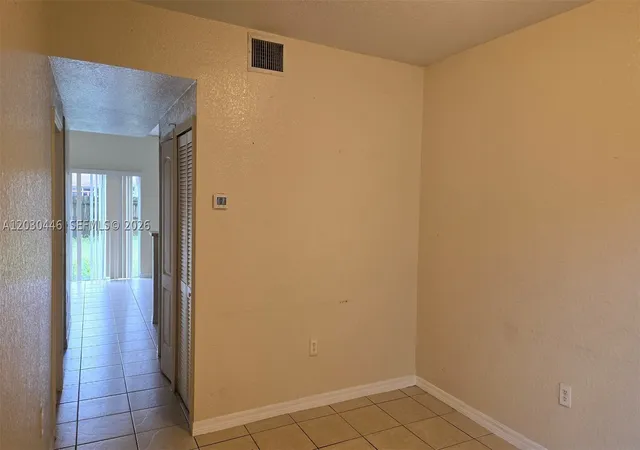 4th image of 671 Sw 10Th St, Florida City, FL 33034 | MLS# A12030446