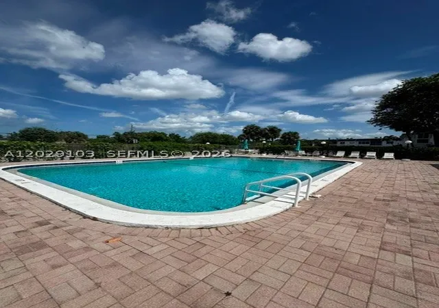 Homes for sale in Margate, FL | 6505 Winfield Blvd, Margate, FL 33063 | Houzeo