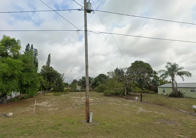 3rd image of 110 Bethune St, Lake Placid, FL 33852 | MLS# B26036493