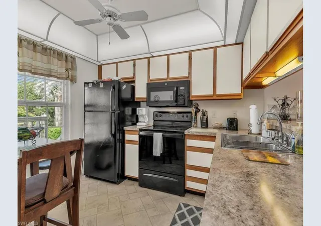 Homes for sale in Marco Island, FL | 850 Elkhorn Ct #224, Marco Island, FL 34145 | MLS# B26036497