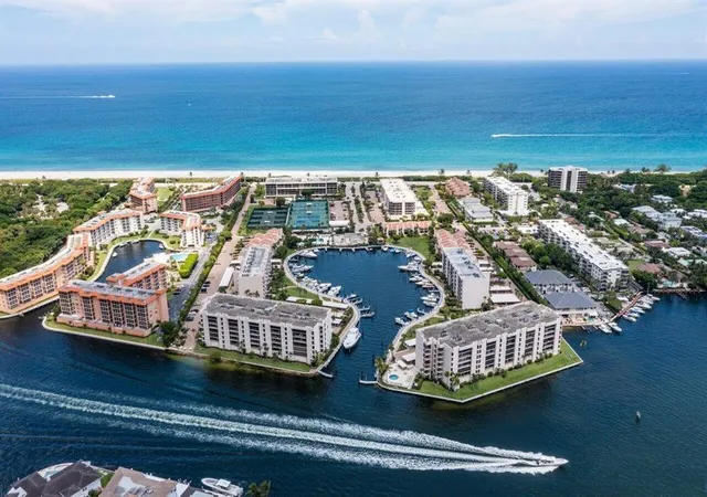 2nd image of 2707 N Ocean Blvd, Boca Raton, FL 33431