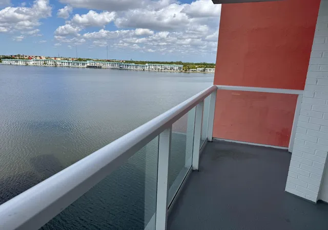10th image of 1301 Ne Miami Gardens Dr #605w, Miami, FL 33179 | MLS# B26036512