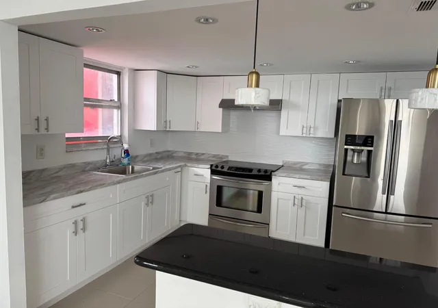 2nd image of 1301 Ne Miami Gardens Dr #605w, Miami, FL 33179 | MLS# B26036512