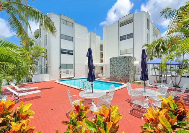 4th image of 1075 93Rd St #207, Bay Harbor Islands, FL 33154 | MLS# A12028347