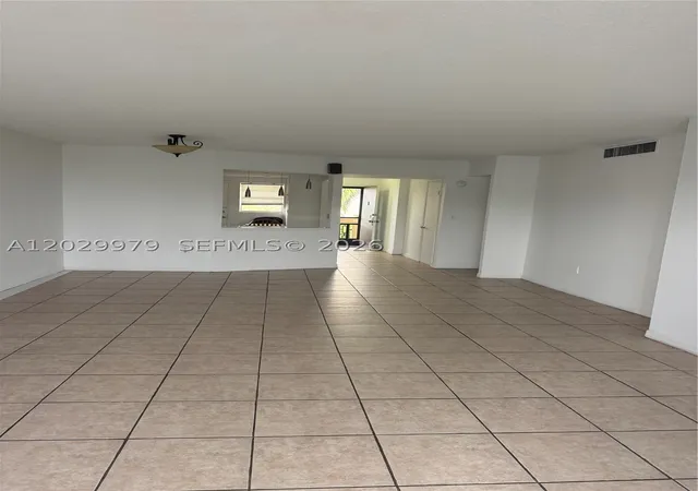 3rd image of 1710 Ne 191St St #411-3, Miami, FL 33179 | MLS# A12029979