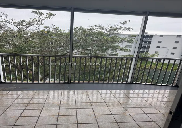 4th image of 1710 Ne 191St St #411-3, Miami, FL 33179 | MLS# A12029979