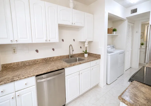 5th image of 3450 Blue Lake Dr, Pompano Beach, FL 33064