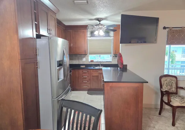 Homes for sale in Lighthouse Point, FL | 2100 Ne 38th St Ne #207, Lighthouse Point, FL 33064 | MLS# B26036644