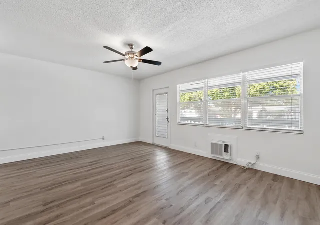 2nd image of 142 Ventnor Dr #I, Deerfield Beach, FL 33442 | MLS# B26036660