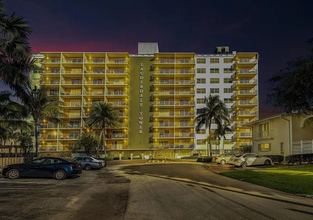 2nd image of 2900 Ne 30Th St, Fort Lauderdale, FL 33306