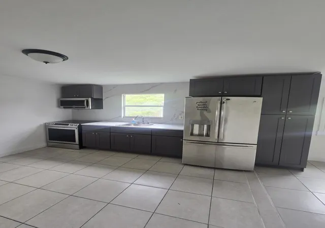 Homes for sale in Hollywood, FL | 6209 Grant St, Hollywood, FL 33024 | MLS# B26036698