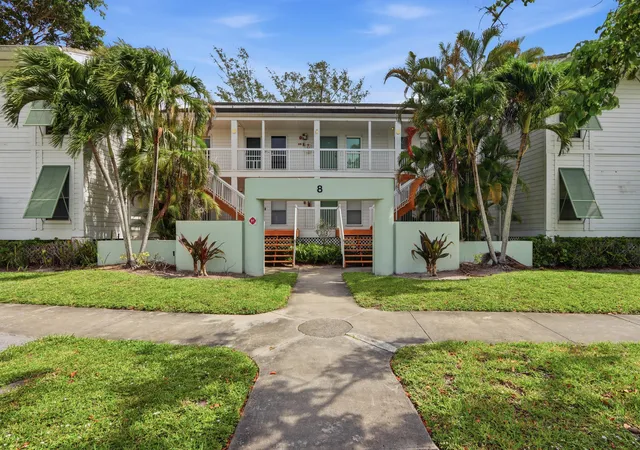 Homes for sale in Palm Beach Gardens, FL | 250 Cypress Point Dr, Palm Beach Gardens, FL 33418 | MLS# B26036731