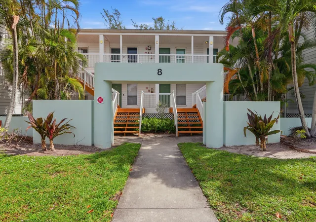 Homes for sale in Palm Beach Gardens, FL | 250 Cypress Point Dr, Palm Beach Gardens, FL 33418 | MLS# B26036731