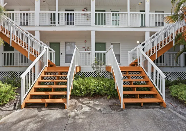 Homes for sale in Palm Beach Gardens, FL | 250 Cypress Point Dr, Palm Beach Gardens, FL 33418 | MLS# B26036731