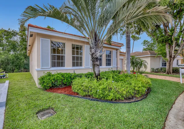 2nd image of 180 Caribe Ct, Greenacres, FL 33413 | MLS# B26036796