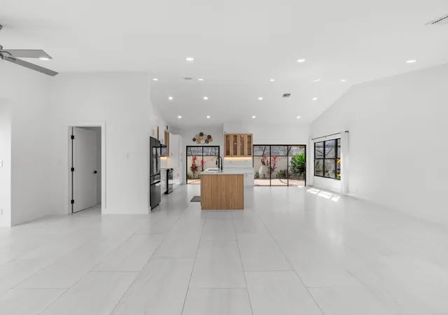 3rd image of 21326 Campo Allegro Dr, Boca Raton, FL 33433 | MLS# B26036802