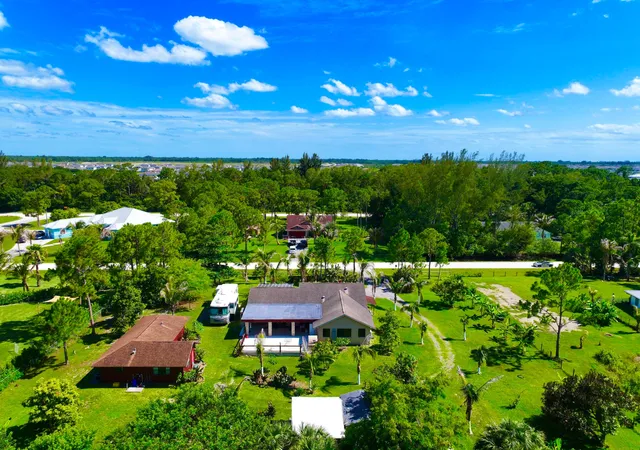 3rd image of 14539 N 60Th Ct Ct N, Loxahatchee, FL 33470 | MLS# B26036830