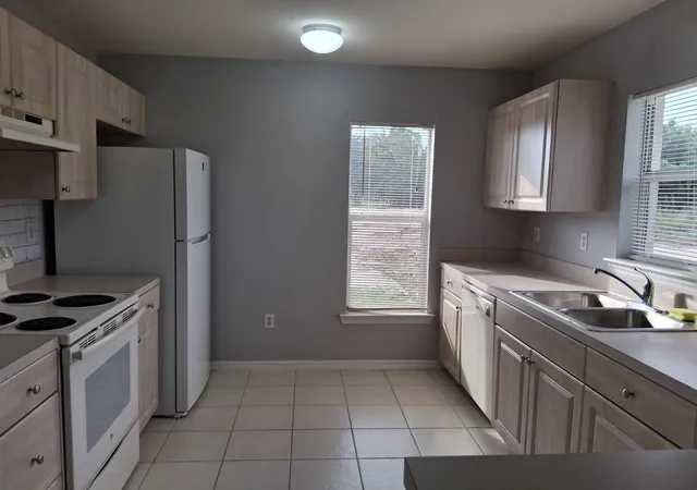 3rd image of 113 S John Ave Ave S, Lehigh Acres, FL 33973 | MLS# B26036836
