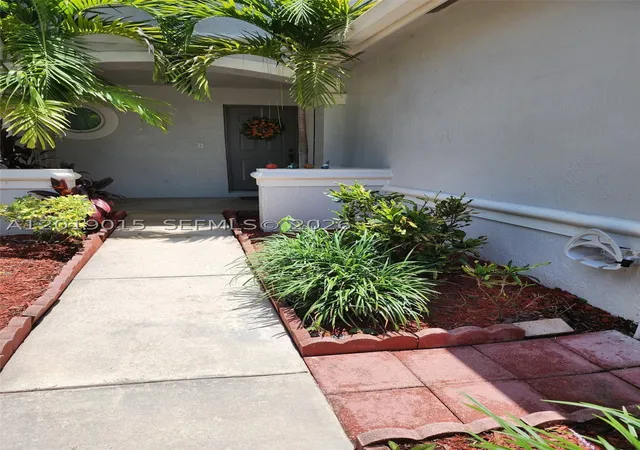 Homes for sale in Riviera Beach, FL | 8014 Big Pine Way, Riviera Beach, FL 33407 | MLS# A12019015