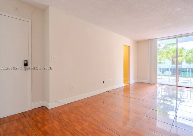 3rd image of 482 Nw 165Th St Rd #A-201, Miami, FL 33169 | MLS# A12030202