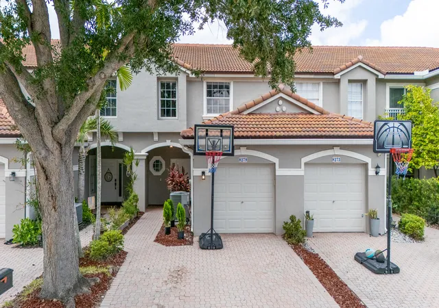 2nd image of 8279 Via Leonessa Dr, Boca Raton, FL 33433 | MLS# B26036917