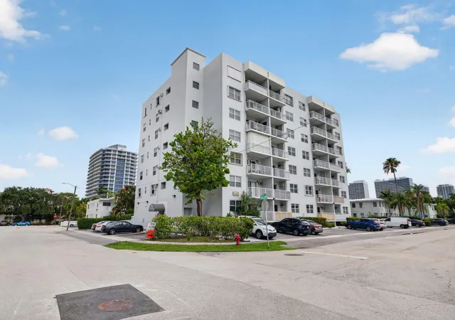 Homes for sale in North Lauderdale, FL | 720 Orton Ave, North Lauderdale, FL 33304