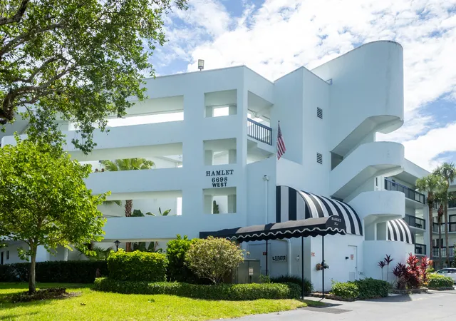 Homes for sale in Lake Worth, FL | 6698 N 10th Ave Ave N #323, Lake Worth, FL 33467 | MLS# B26036985