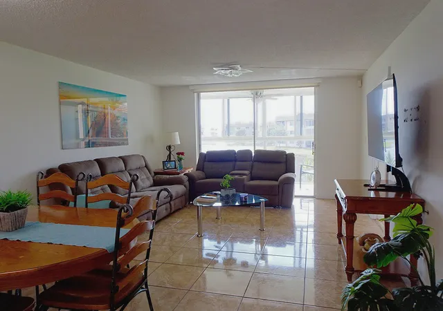 5th image of 9261 Sunrise Lakes Blvd #210, Fort Lauderdale, FL 33322 | MLS# B26037009