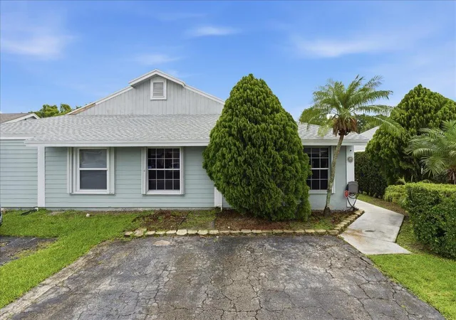2nd image of 970 Sw 111th Wy, Davie, FL 33324 | MLS# B26037080