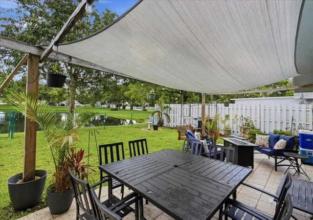 5th image of 970 Sw 111Th Wy, Davie, FL 33324 | MLS# B26037080