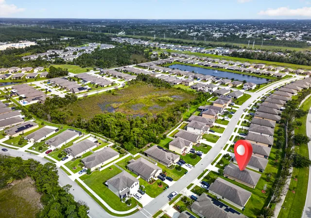 Homes for sale in Port St Lucie, FL | 6109 Nw Regent St, Port St Lucie, FL 34983 | MLS# B26037110