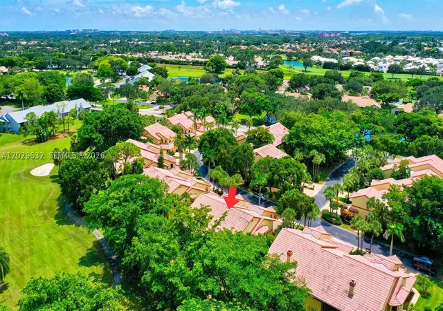 35th image of 5375 10th Fairway Dr #2, Delray Beach, FL 33484 | MLS# A12029632